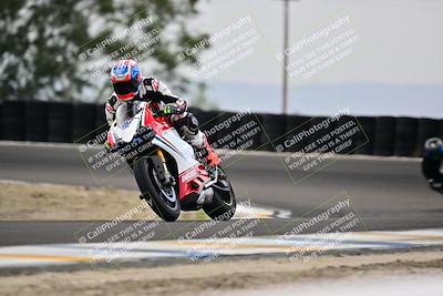 media/Apr-18-2025-TrackDaz (Fri) [[45f5874c44]]/B Group/Session 4 (Turn 6 - Outside)/